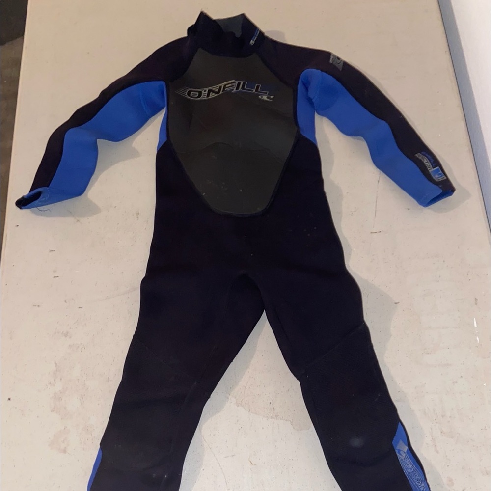 girls wet suit